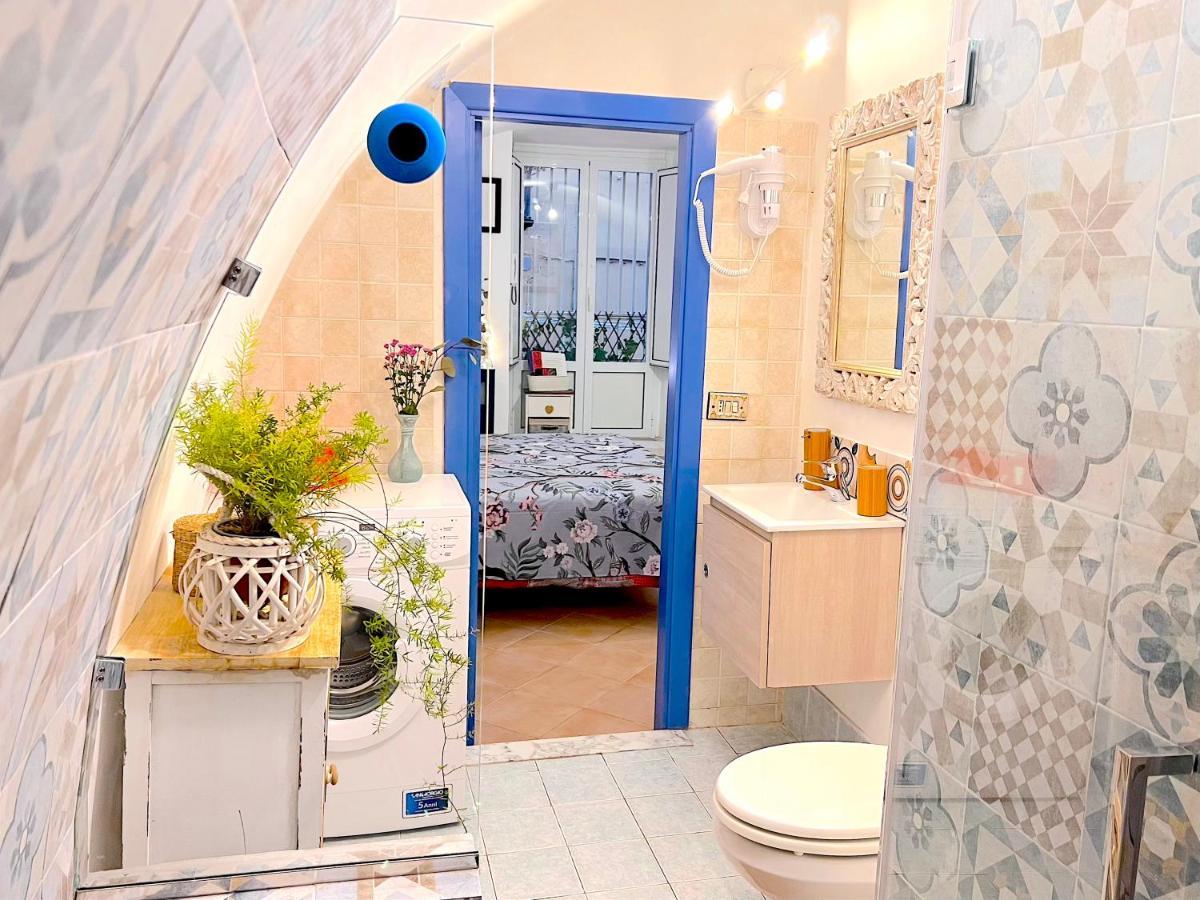 Apartment Napoli * Naples